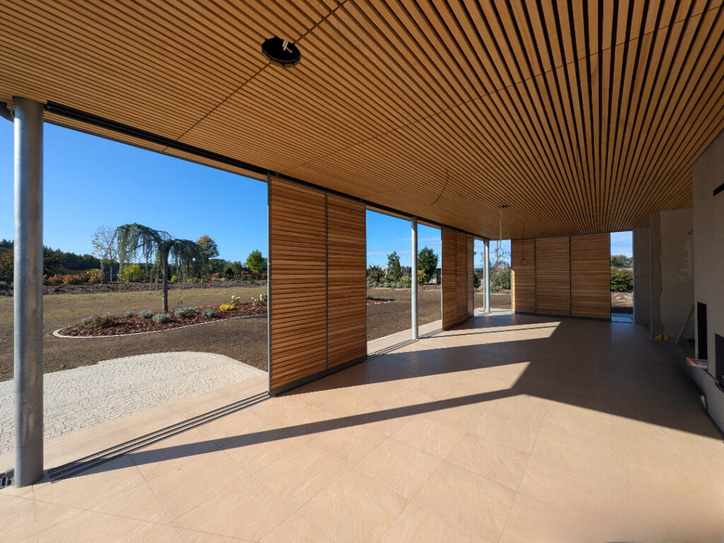 voivo zastineni terasy pohled zevnitr polotevrene 2